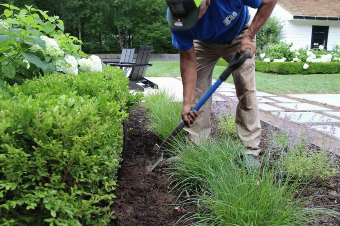 residential irrigation system installation following water restrictions by professional irrigation contractors